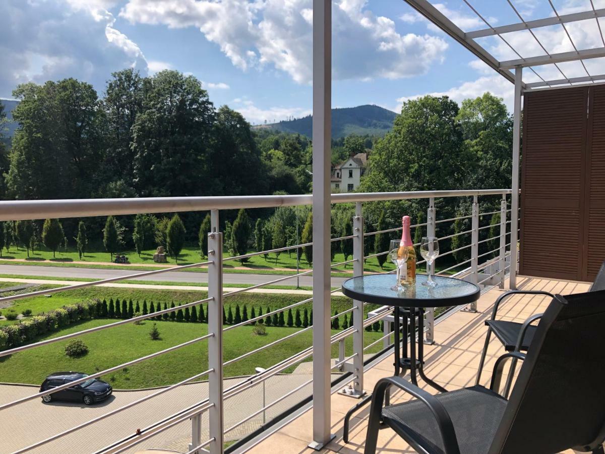 Luxapartament 1 - Z Widokiem I Garazem W Nowym Zeta Park Устронь Экстерьер фото