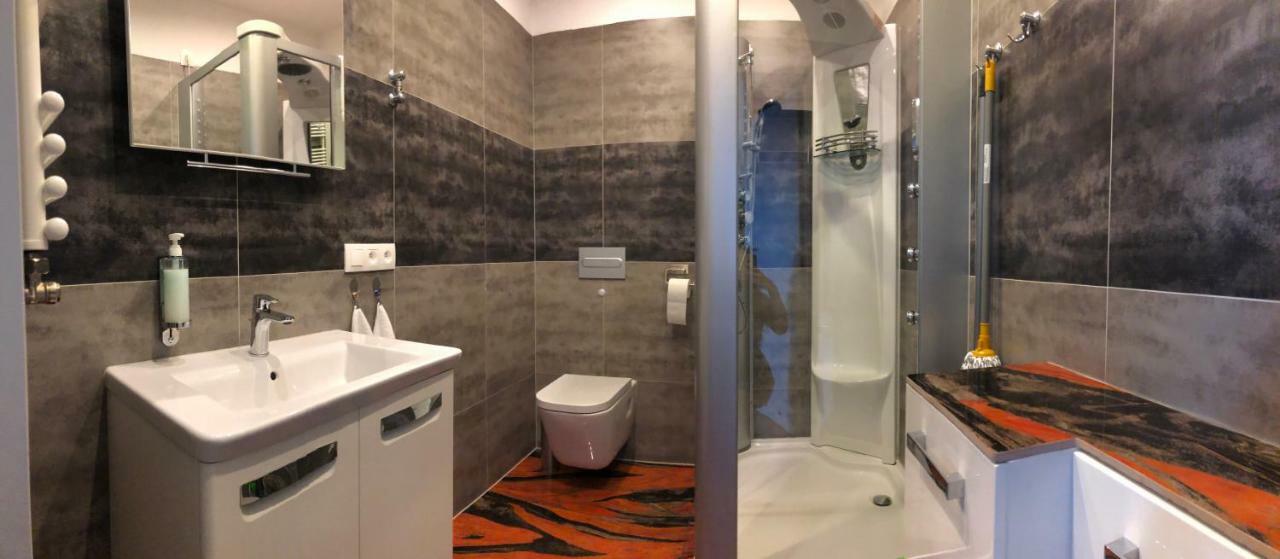 Luxapartament 1 - Z Widokiem I Garazem W Nowym Zeta Park Устронь Экстерьер фото